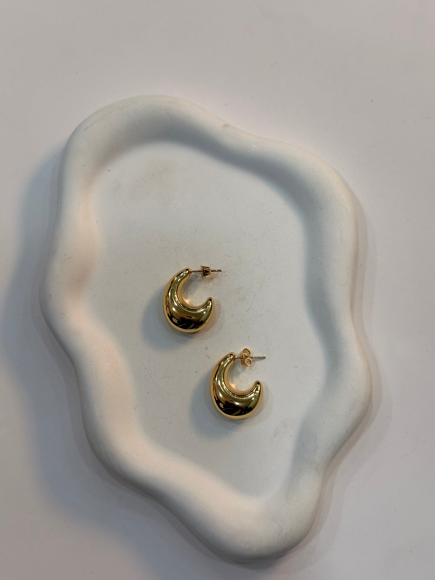 BOUCLES DOREILLE DEMI CREOLE