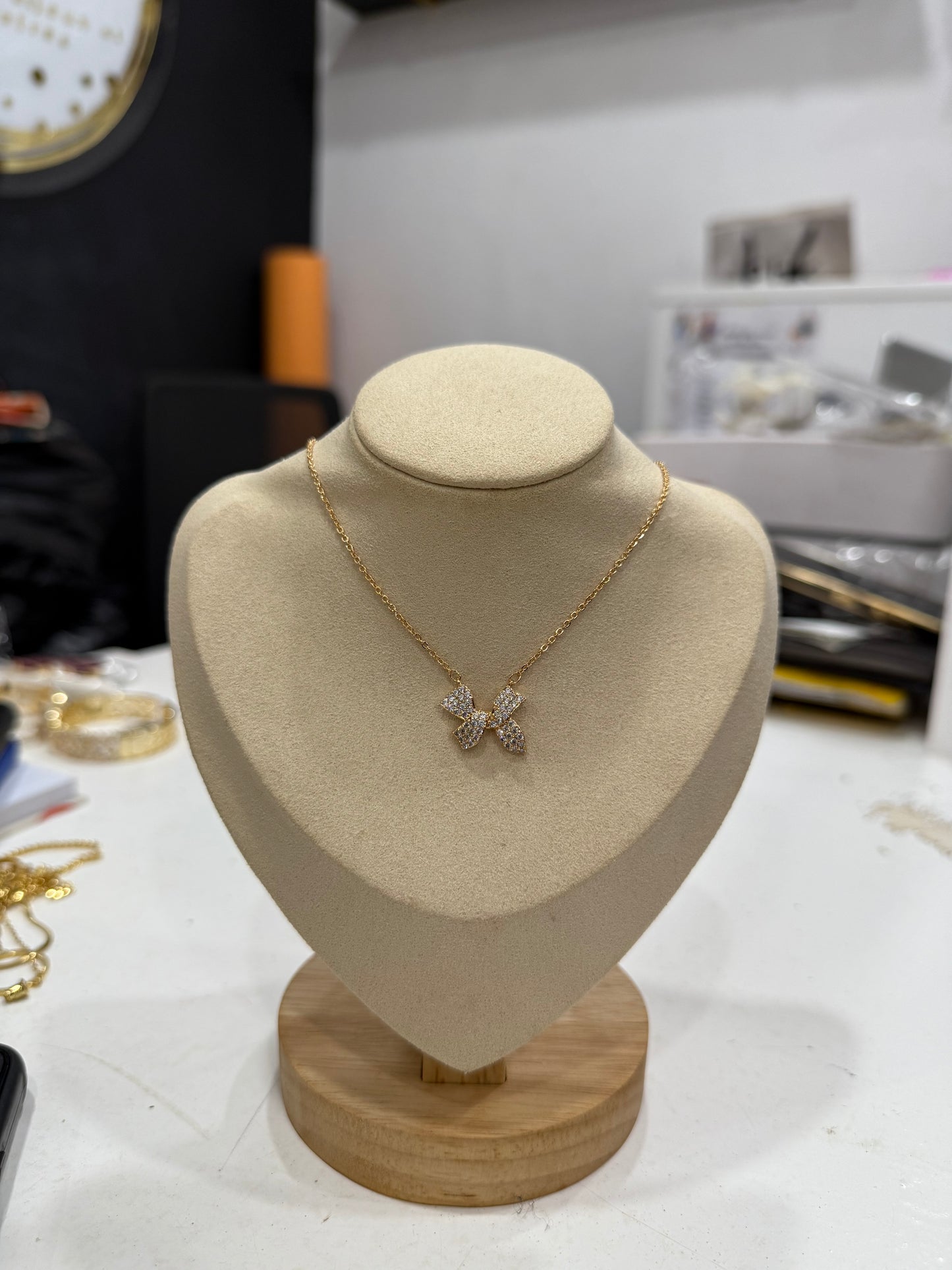 Collier noeud