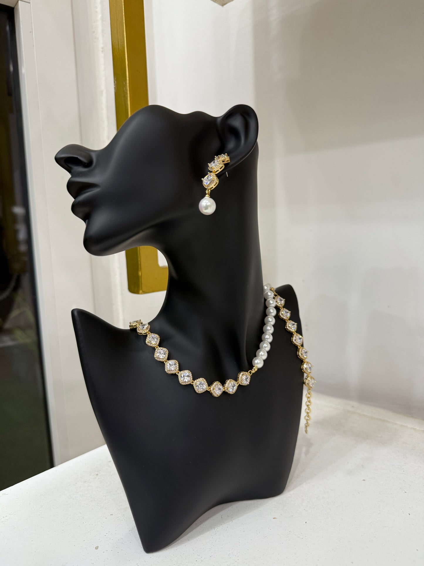 Ensemble perle et strass