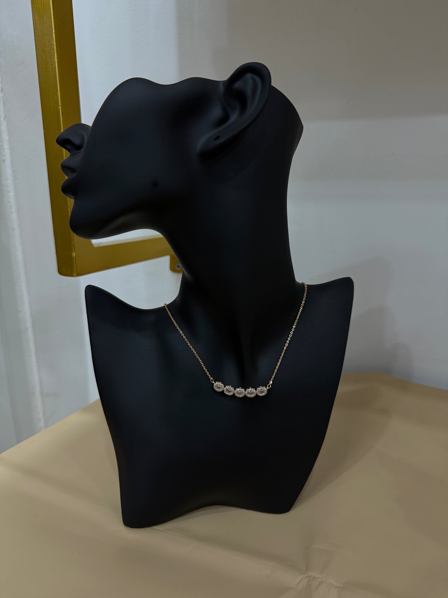 COLLIER A STRASS