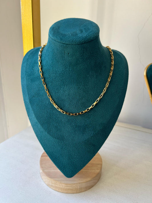 COLLIER MALIK
