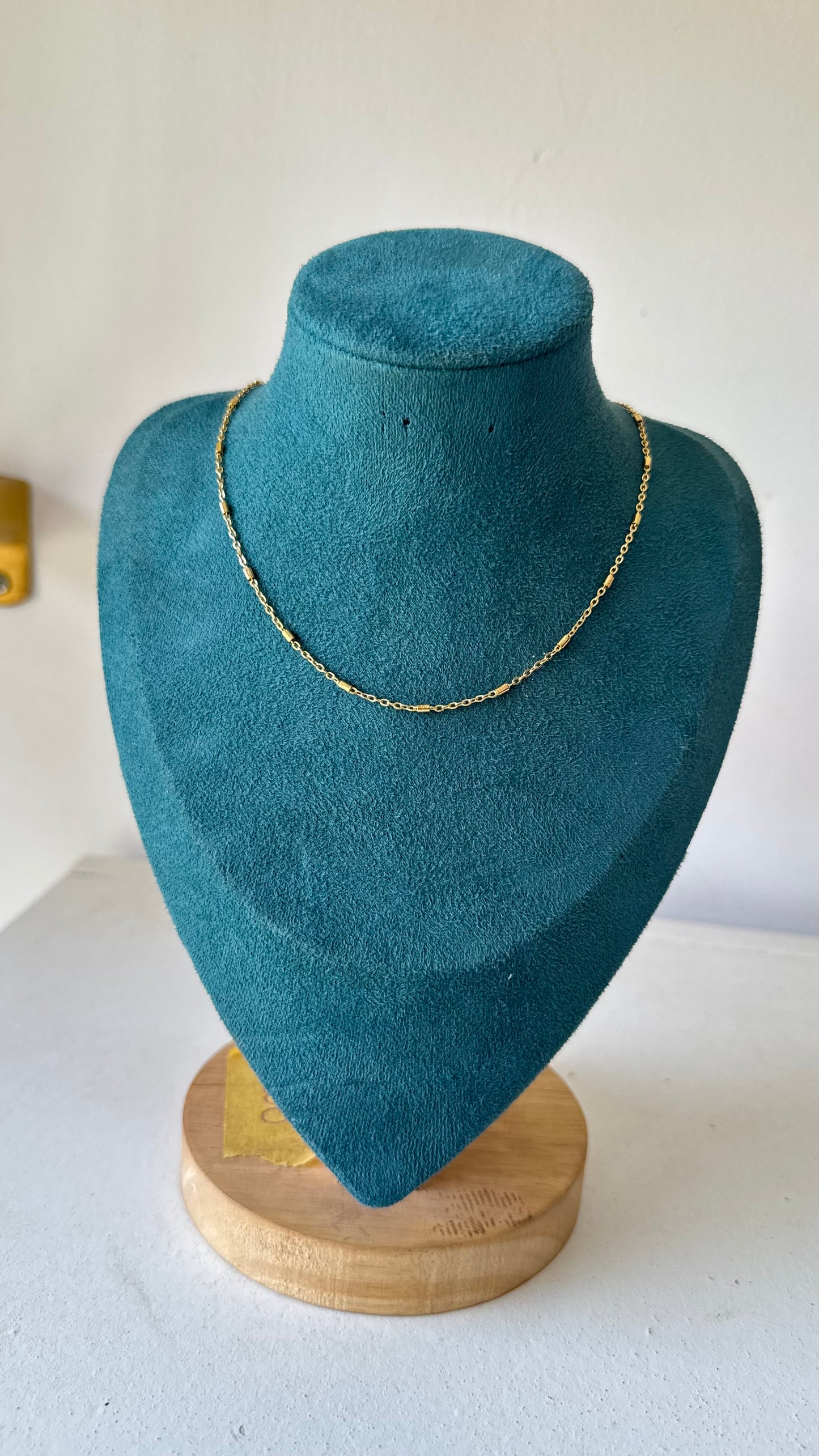 COLLIER RAS DE COU